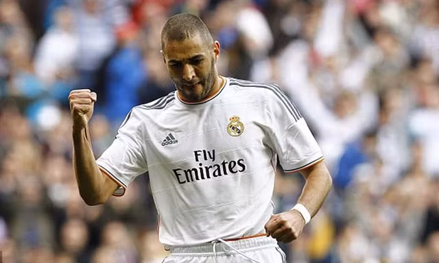 Sau Champions League, Benzema được Arsenal 'dạm ngõ'