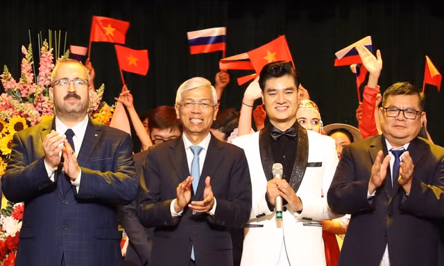 TPHCM kỷ niệm 75 năm ngày thiết lập quan hệ ngoại giao Việt Nam – Liên bang Nga 