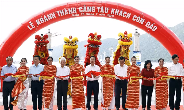 Chủ tịch nước Võ Văn Thưởng dự lễ khởi công, khánh thành 2 công trình ở Côn Đảo