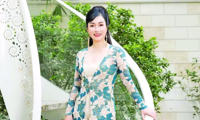 Hoa hậu Bùi Bích Phương