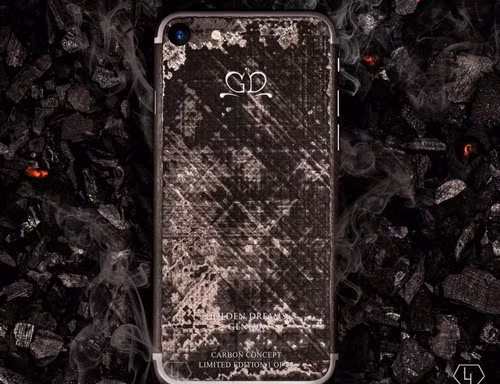 iPhone 7 phiên bản sợi carbon có giá gấp 17,5 lần iPhone 7 Plus bản đắt nhất (969 USD).