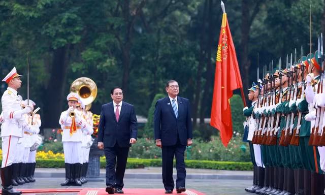 Thủ tướng Phạm Minh Chính chủ trì lễ đón Thủ tướng Nhật Bản