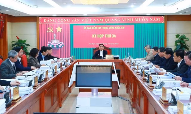 Thông báo kết luận Kỳ họp thứ 34 của Ủy ban Kiểm tra Trung ương