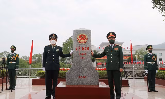 Giao lưu quốc phòng Việt-Trung: Kế thừa và nhân lên tình hữu nghị