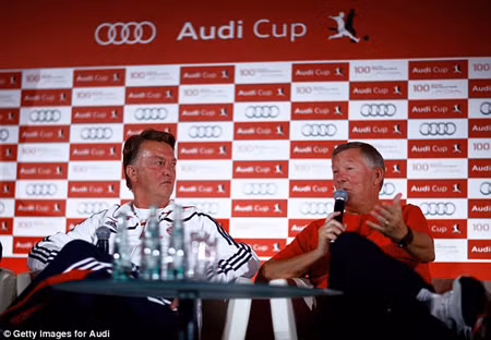 Sir Alex khen nức nở Van Gaal