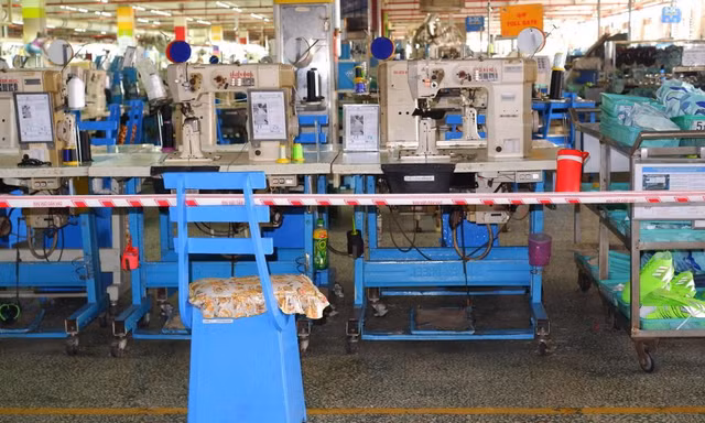 Công ty Pouyuen phát hiện có ca mắc COVID-19, hơn 1.100 công nhân tạm nghỉ việc