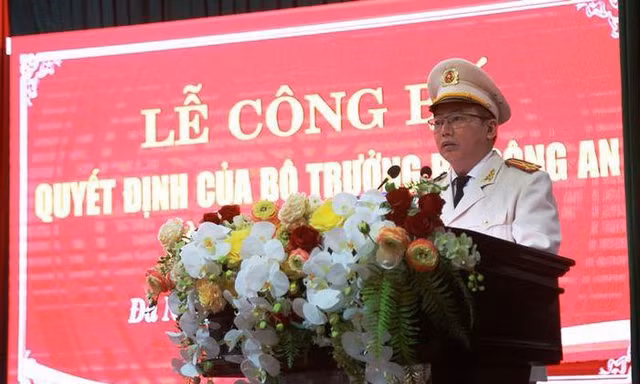Bản tin 8H: Công bố quyết định nhân sự mới của Bộ trưởng Bộ Công an