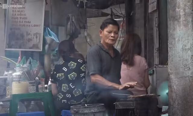 Quán bún chả của hai vợ chồng câm ở Hà Nội