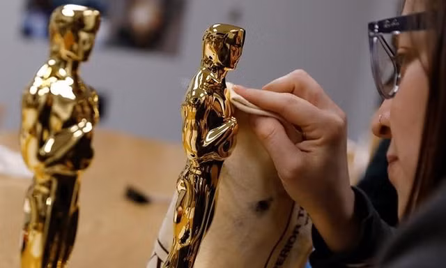 Quá trình sản xuất tượng vàng Oscar