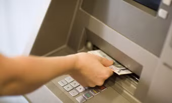 Thủ đoạn mới đánh cắp tiền trong tài khoản ngân hàng của bạn