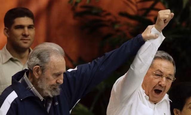 Sáu thập kỉ lãnh đạo đất nước Cuba của hai lãnh tụ Fidel - Raul Castro