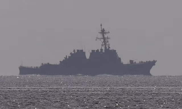 Tàu khu trục USS Donald Cook của Hải quân Mỹ trên Địa Trung Hải. Ảnh: Moscow Times