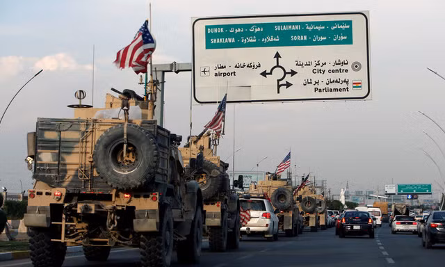 Nhóm quân Mỹ rút khỏi miền Bắc Syria. Ảnh: Reuters