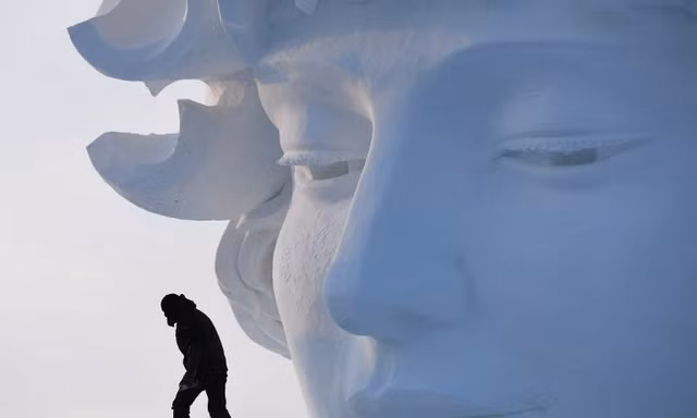 Mãn nhãn với lễ hội băng đăng lớn nhất thế giới ở Trung Quốc