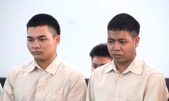 Hai anh em ruột đánh chết người lang thang rồi giấu xác dưới suối