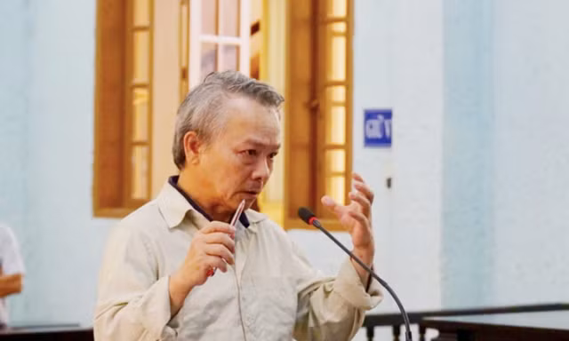 Cựu thẩm phán đòi tiền tỷ để cho thắng kiện bị phạt 15 năm tù 