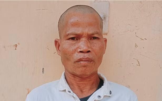 'Yêu râu xanh' hiếp dâm con riêng của vợ hờ bị bắt sau 12 năm lẩn trốn