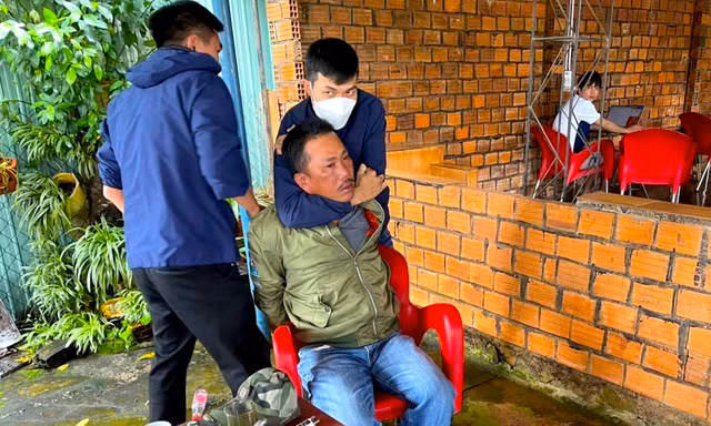 Bắt đối tượng de doạ, ép thương lái sầu riêng nộp tiền ‘bảo kê’