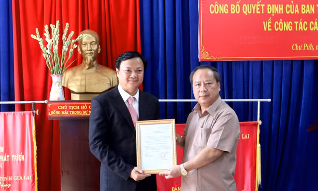 Công bố Quyết định của Ban Thường vụ Tỉnh ủy Gia Lai về công tác cán bộ