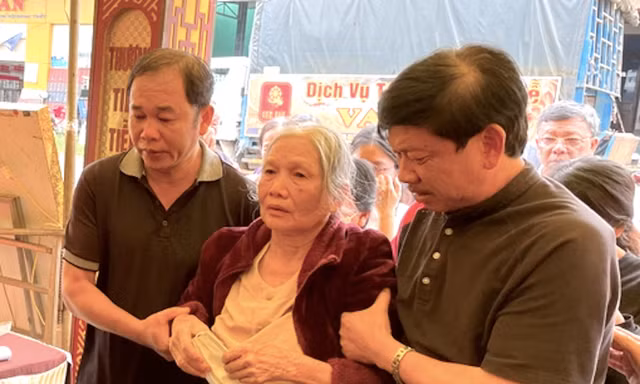 Vụ tai nạn làm 3 thành viên CLB HAGL tử vong: Nỗi đau vô bờ của mẹ già, người thân 