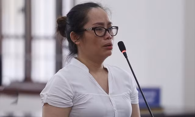 Bị cáo Bùi Thanh Trà được tạm dừng khai báo vì xúc động 