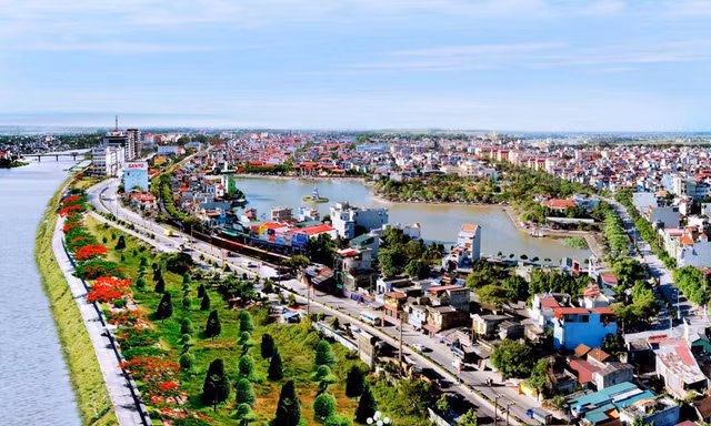 Tháng 12/2018, Thủ tướng Chính phủ vừa phê duyệt thành phố Phủ Lý, tỉnh Hà Nam đạt đô thị loại II sau 12 năm là đô thị loại III (năm 2006).