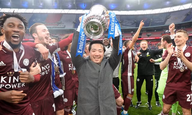 Ông chủ Thái Lan xóa khoản nợ khổng lồ cho Leicester City