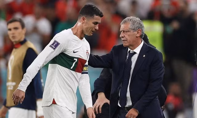 HLV Bồ Đào Nha: Tôi không hối hận khi loại Ronaldo, đừng chờ tôi từ chức
