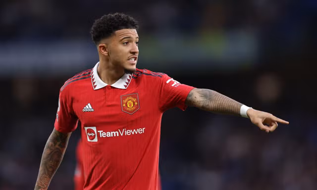Nhận định MU vs Nottingham, 03h00 ngày 2/2: Vừa đá vừa xoay