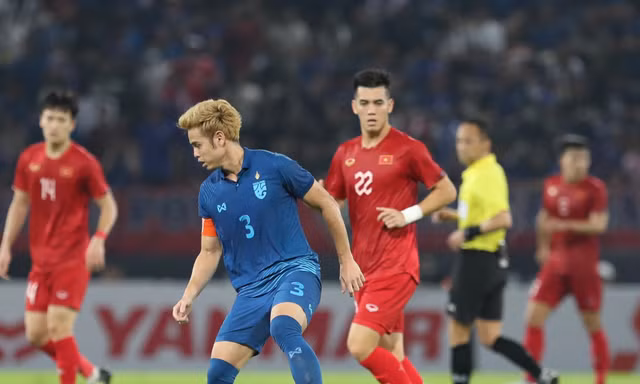 Bí mật giúp Theerathon Bunmathan trở thành Cầu thủ xuất sắc nhất AFF Cup 2022