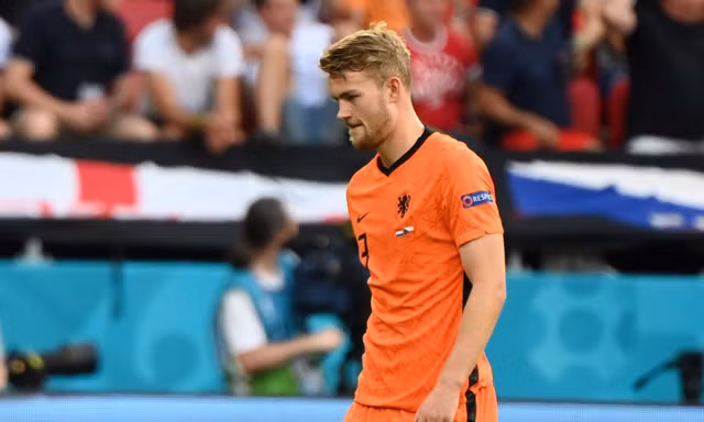 De Ligt bị đuổi, Hà Lan nhận kết cục bi thảm trước CH Séc