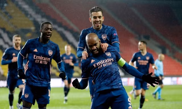 Thắng đậm Slavia Praha, Arsenal tái lập thành tích tồn tại 89 năm