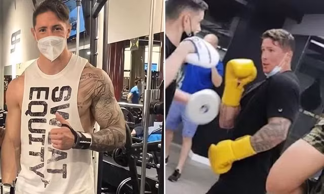 Torres khoe cơ bắp khủng, gia nhập làng boxing