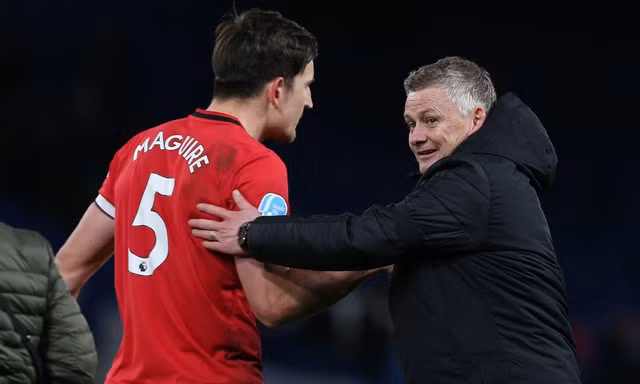 HLV Solskjaer vẫn muốn đợi Maguire đến phút chót 