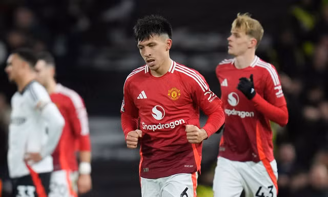 MU xác nhận tin cực dữ về Lisandro Martinez