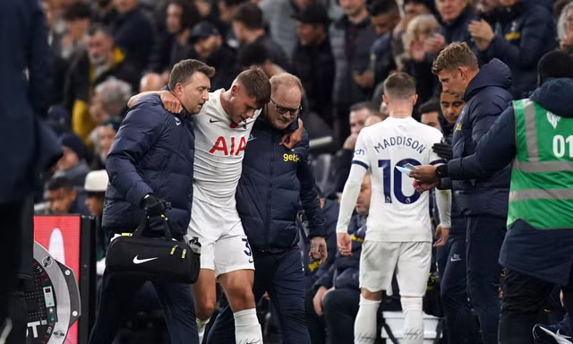 Tottenham tan nát đội hình sau trận thua thảm Chelsea