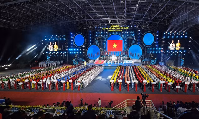 Mãn nhãn với cảnh khai mạc Hội khỏe Phù Đổng TP Hà Nội lần thứ X năm 2024