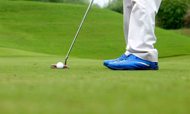 Phân biệt thế nào giữa golfer nghiệp dư và golfer chuyên nghiệp?