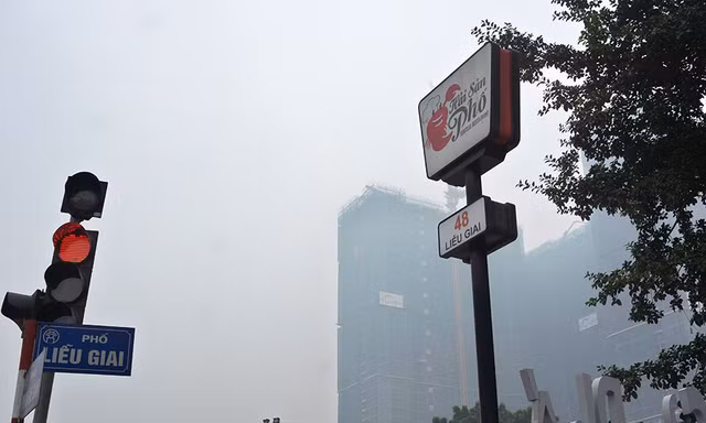 Hàng nghìn m2 đất công phố Phan Kế Bính bị 'xẻ thịt' thế nào?