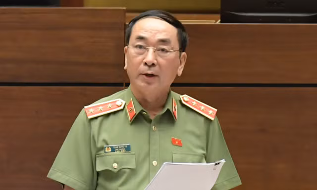 Thượng tướng Trần Quốc Tỏ phát biểu về quy định khai báo vũ khí thô sơ