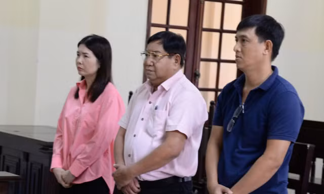 Cựu Trưởng Công an TP Mỹ Tho bút phê 'hạ' mức xử phạt vi phạm giao thông cho hàng trăm trường hợp 