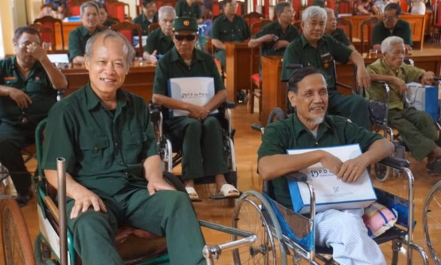 Yêu cầu đảm bảo chính sách với người có công dịp 50 năm giải phóng miền Nam