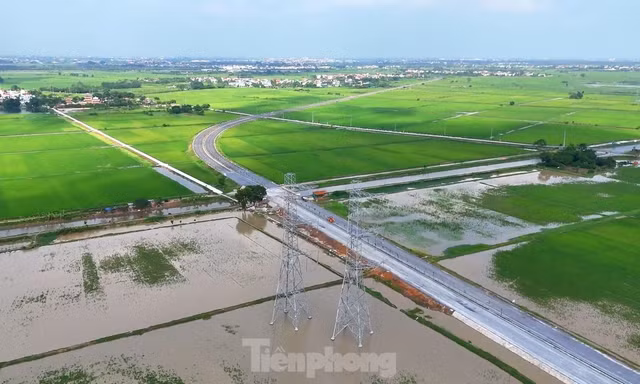 'Ông lớn' đề xuất 3 siêu đô thị tại huyện ngoại thành Hà Nội