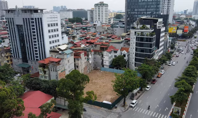 Cận cảnh khu ‘đất vàng’ tập thể cũ vừa được Hà Nội giao đất xây mới 
