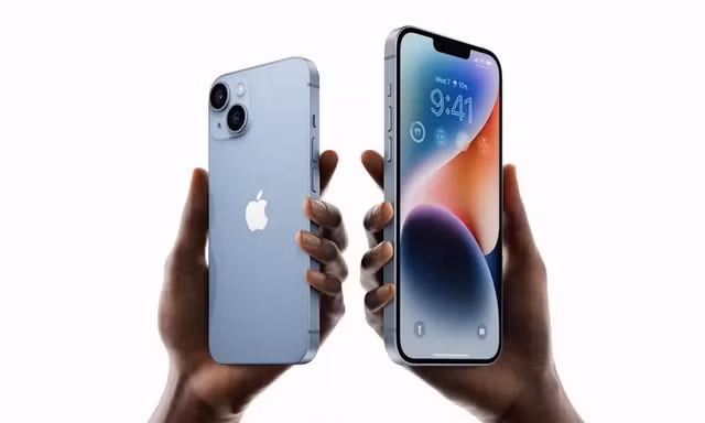 Fan nhà Táo chờ iPhone 14: Máy chính hãng VN/A "hot" vì sim vật lý, hội mê đi Thái có thêm lý do