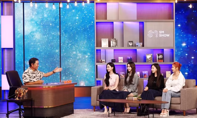 aespa, NCT trò chuyện thân mật cùng "thầy Lee", loạt dự án mới của SM được hé lộ 
