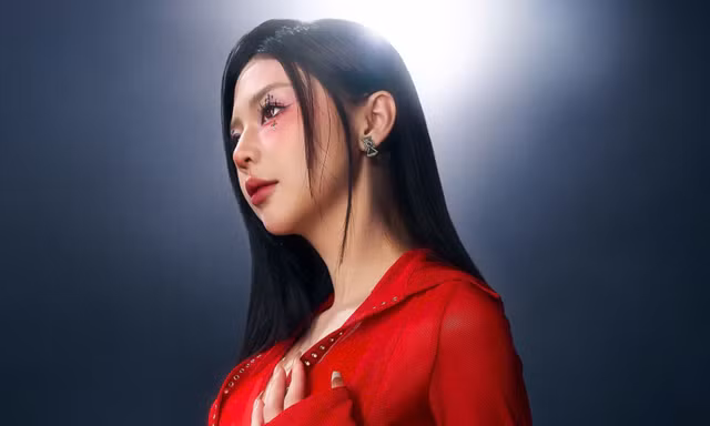Hội chị em "Sao Nhập Ngũ" chúc mừng Liz Kim Cương tái xuất V-Pop
