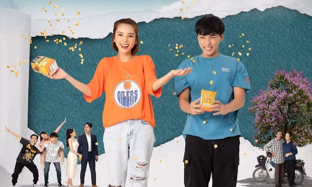 Hot mom Quỳnh Lương trở lại với tác phẩm của đạo diễn phim "11 tháng 5 ngày"