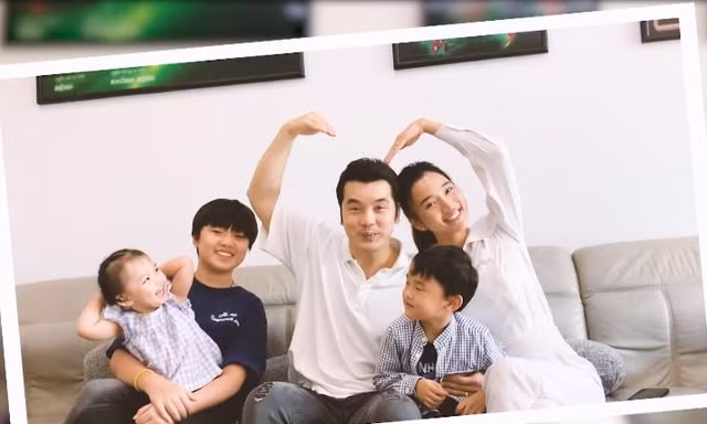 Con trai Ưng Hoàng Phúc trổ tài làm pizza, tự tin cover hit "Thà Rằng Như Thế" của ba