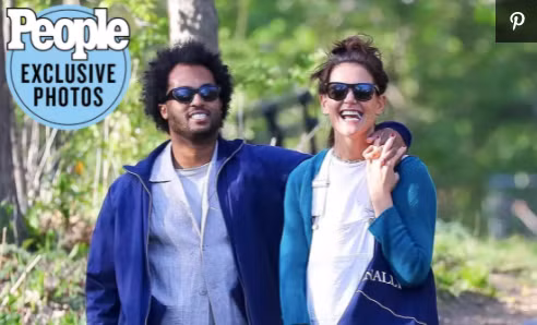 Katie Holmes - vợ cũ Tom Cruise bất ngờ công khai bạn trai mới kém 11 tuổi